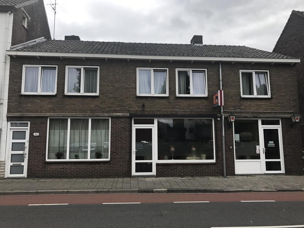 Amby Family House Hotel Maastricht Exterior photo